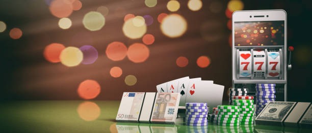 Live Mega Wheel table with host and spinning wheel displayed on sohotogel